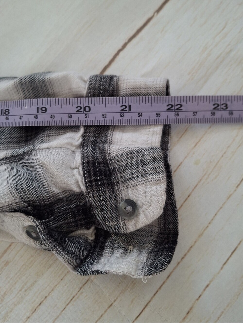 American Eagle Large Boyfriend Fit Black White Plaid Long Sleeve Shirt - Picture 12 of 14